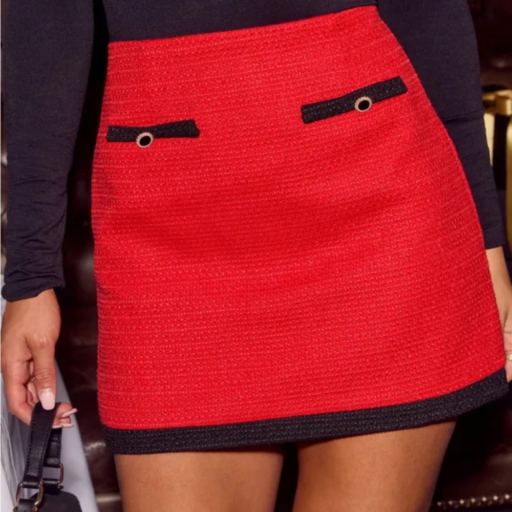 Velima Contrast Trim Mini Skirt